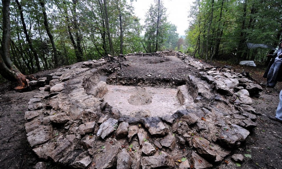 Arheološko otkriće - temelji najstarije ranokršćanske crkve 2