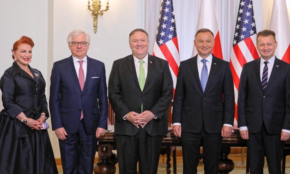 Pompeo u Varšavi s poljskim liderima potpisao sporazum o obrani