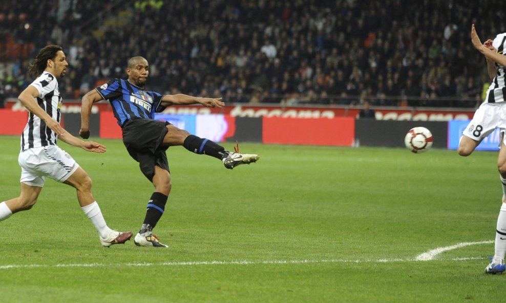 Maicon, Inter-Juventus 2009-10