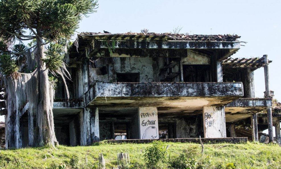 Spaljeno imanje Pabla Escobara