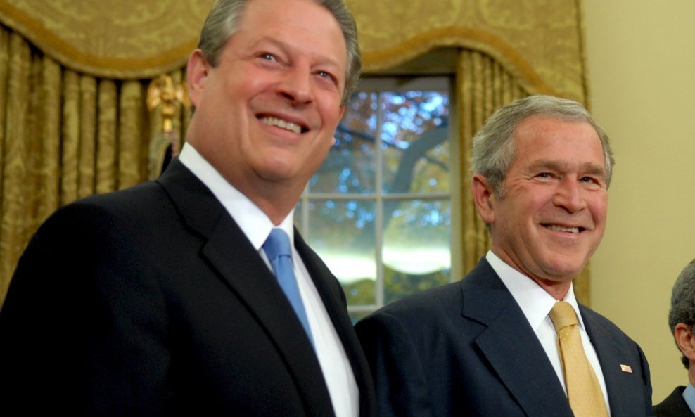 Al Gore i George Bush bili su predsjednički kandidati na izborima 2000.
