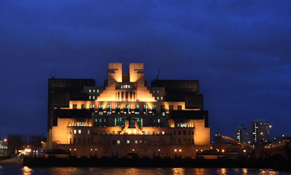 Zgrada britanske tajne službe MI6 u Londonu