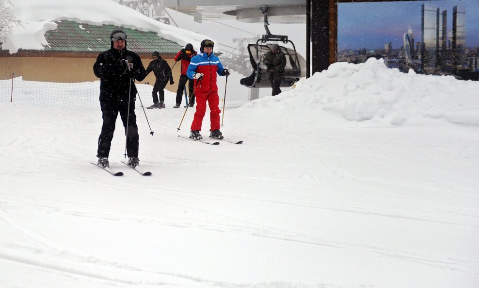 Vladimir Putin i Aleksandar Lukašenko na skijanju u Sočiju