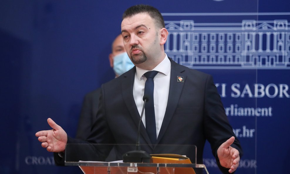 Marijan Pavliček uputio je Ustavnom sudu prijedlog za ocjenu ustavnosti Zakona o lokalnim izborima