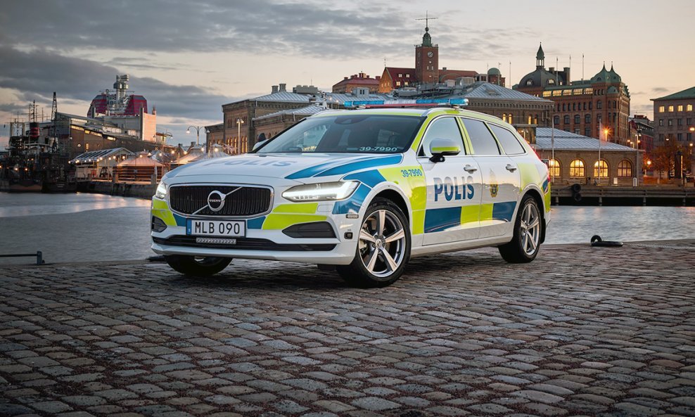 Volvo V90 švedske policije