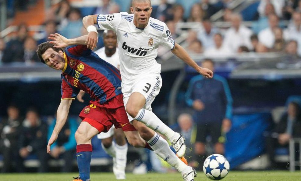 Real Madrid Pepe 2012 Barcelona Lionel Messi