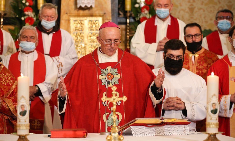 Apostolski nuncij u Republici Hrvatskoj nadbiskup Giorgio Lingua