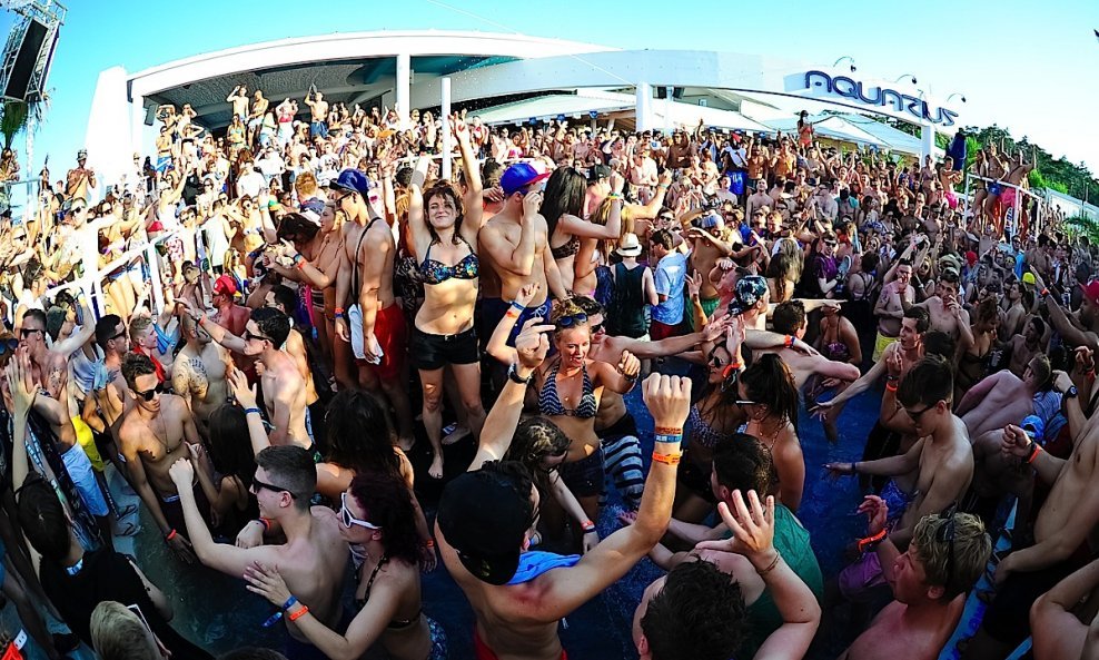 Hideout Festival after beach party (66)