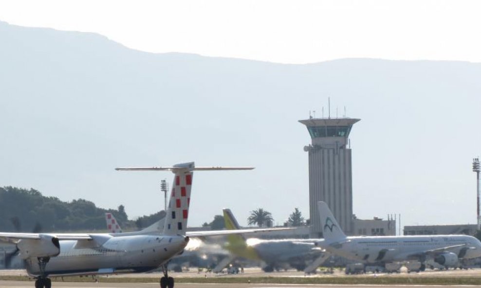 zračna luka split kontrolni toranj