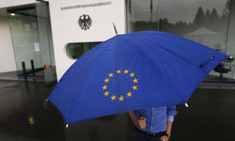 aurozona kriza eurozone eurokišobran