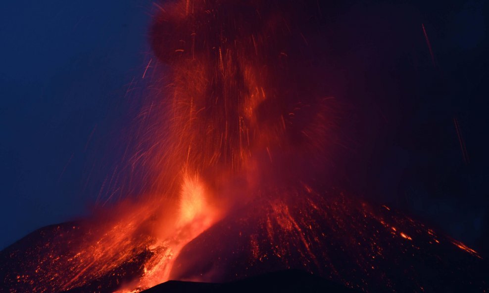 Erupcija vulkana Etna na Siciliji