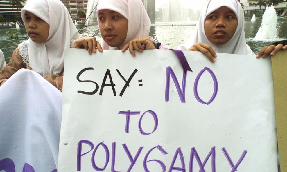 Protesti protiv poligamije u Indoneziji