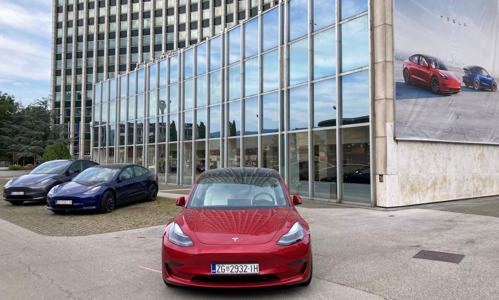 Tesla otvara svoj prvi salon u Hrvatskoj