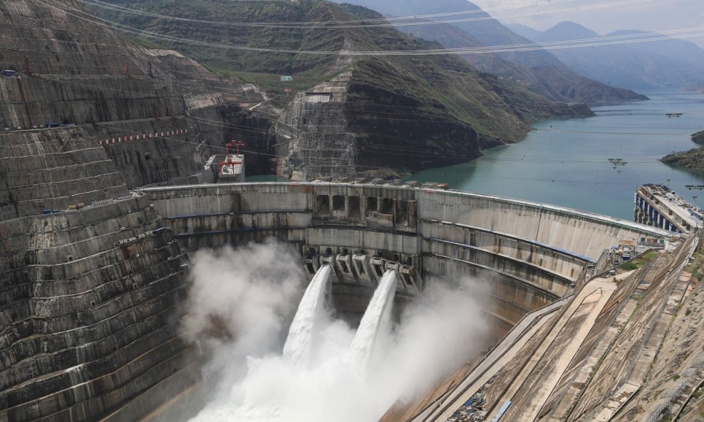 Hidroelektrana u Kini - ilustracija
