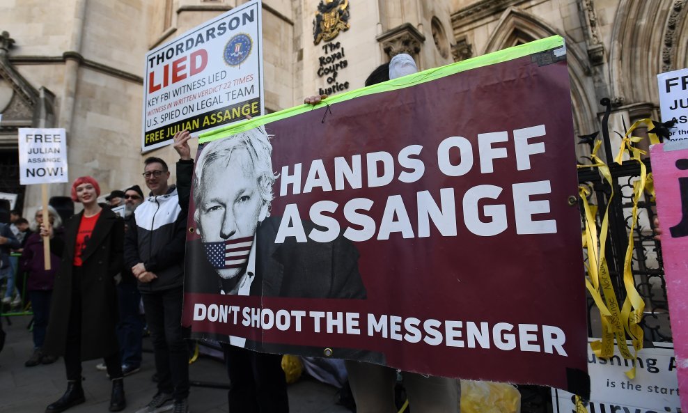 Podrška Julian Assangeu u Londonu