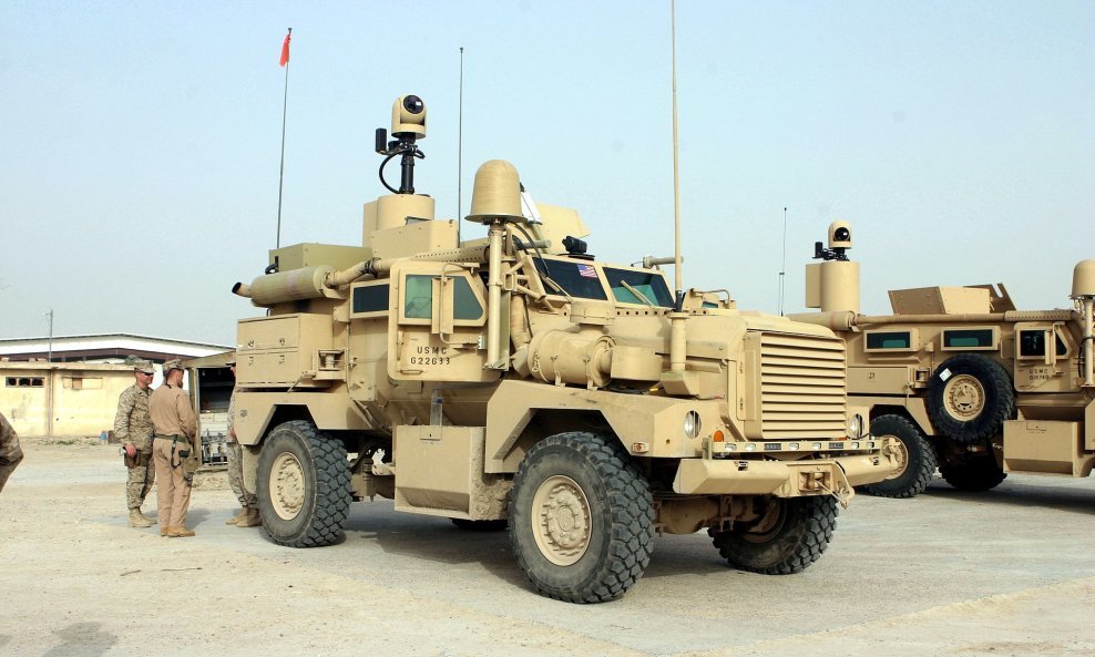Američko oklopno vozilo otporno na mine (MRAP) Cougar