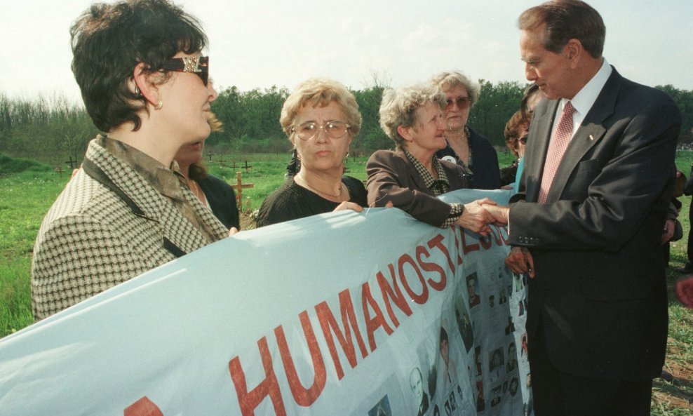 Bob Dole u Vukovaru 1998.