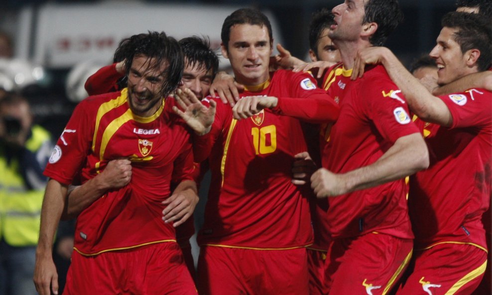 crnogorska nogometna reprezentacija