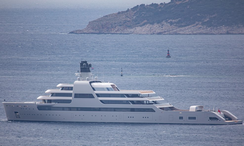 Najnovija jahta Solaris Romana Abramoviča prošlog ljeta doplovila je do Dubrovnika