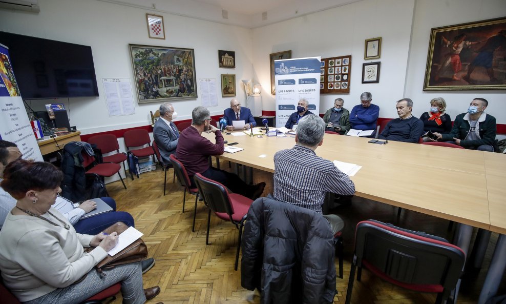 Udruga predstavnika suvlasnika stambenih zgrada grada Zagreba organizirala je tribinu 'Urbana sigurnost u okolnostima moguce ugroze'