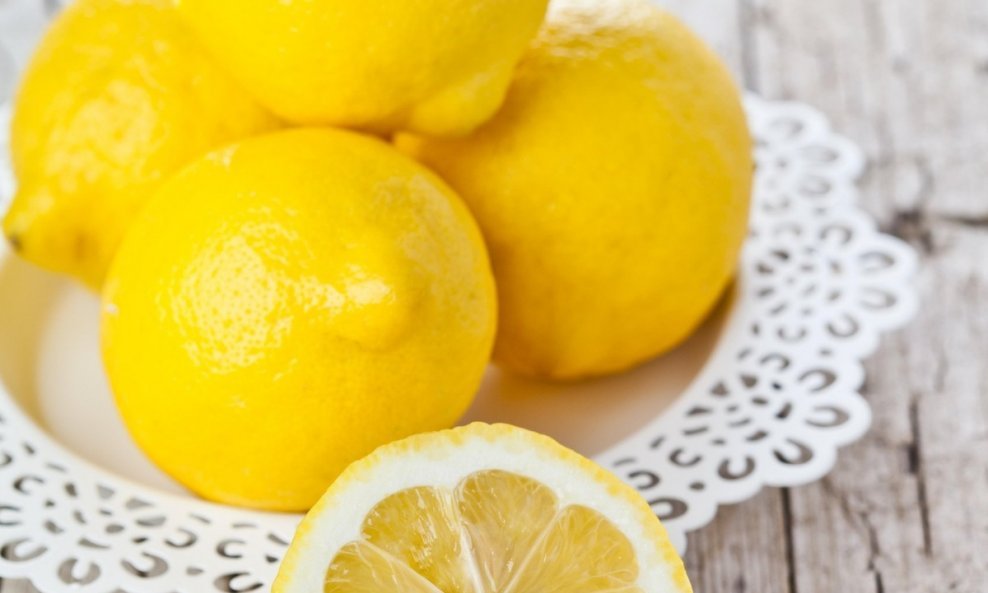 Limun je će dulje ostati svjež ako ga držite u hladnjaku