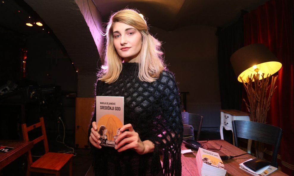 Marija Dejanović snimljena 2018. u Zagrebu tijekom predstavljanja svoje pjesničke zbirke 'Središnji god'