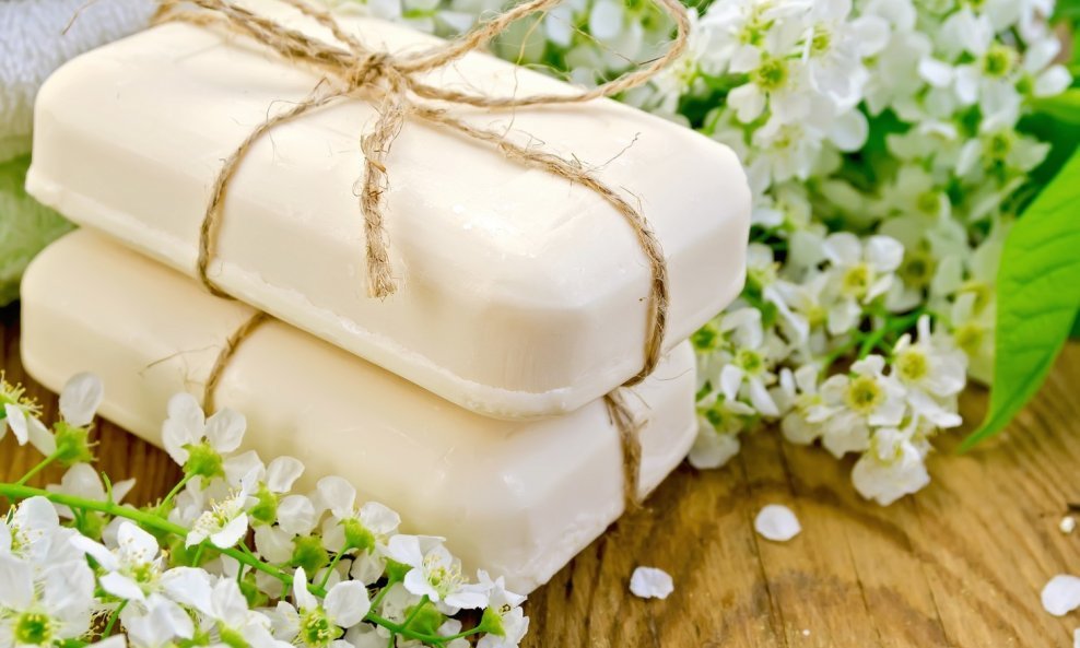 Tvrdi sapun ima brojne primjene u kućanstvu