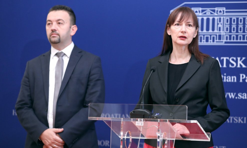 Hrvatski suverenisti, Marijan Pavliček i Vesna Vučemilović