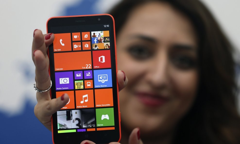 Nokia Lumia 1320 pametni telefon