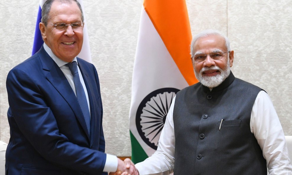Ruski šef diplomacije Sergej Lavrov i indijski premijer Narendra Modi u travnju