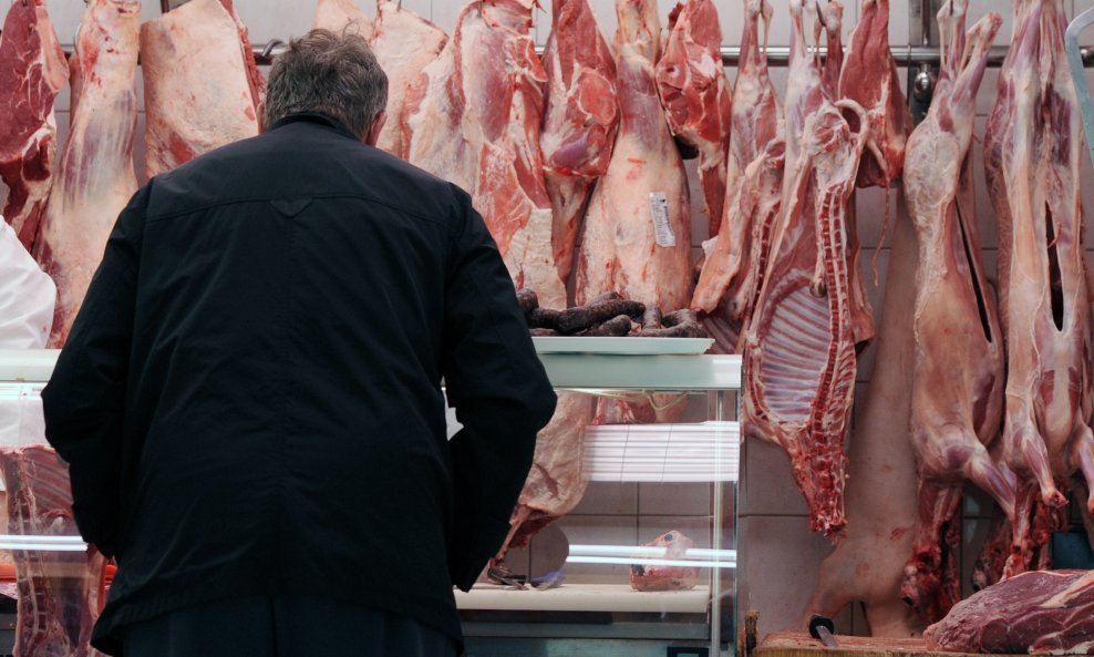 Poljska kaže kako je izvezla 2.700 kilograma sumnjivog mesa u EU