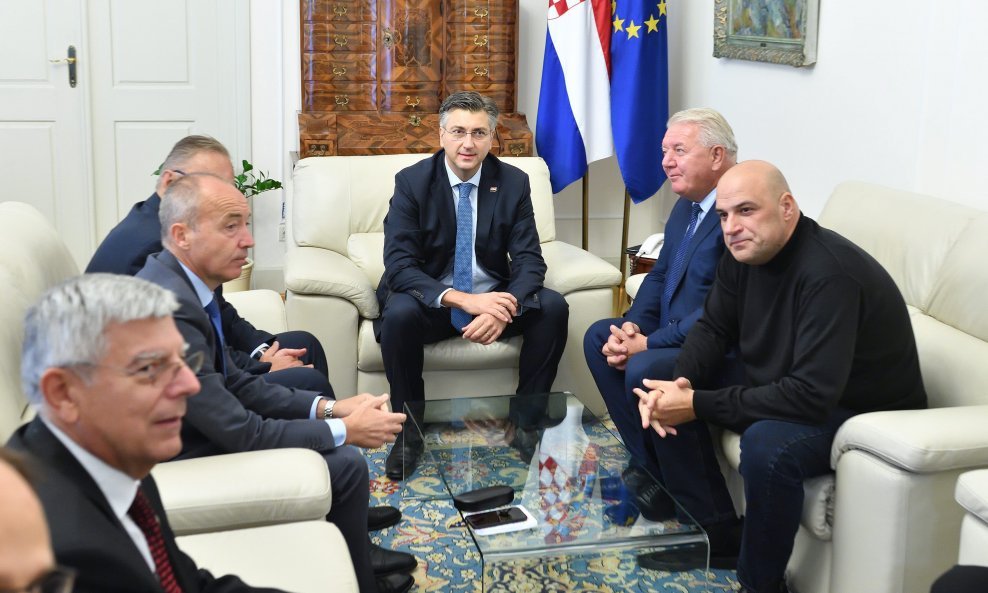Članovi HVIDR-e kod premijera Andreja Plenkovića 2019. godine