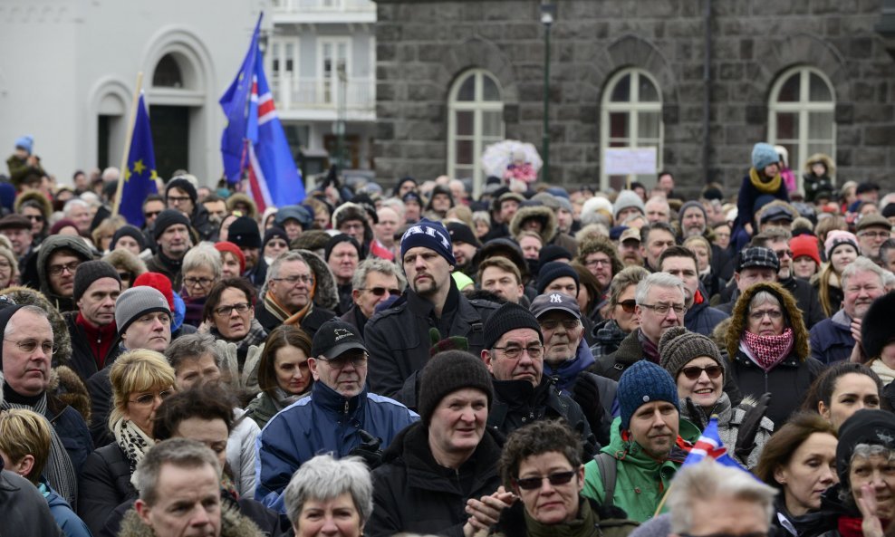 prosvjed na Islandu