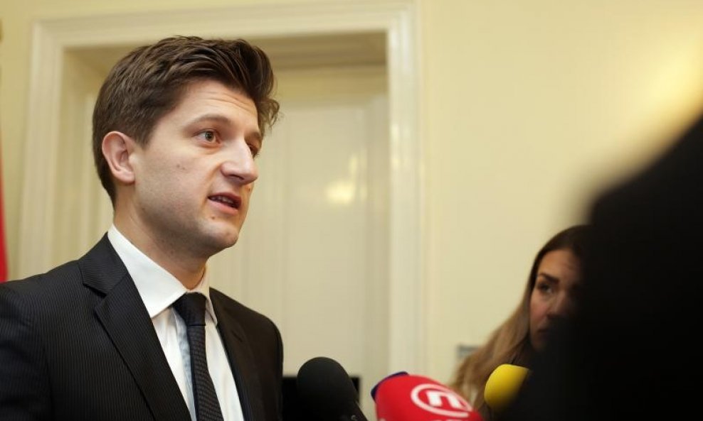 Boris Lalovac predao ministarstvo financija svom nasljedniku Zdravku Mariću (10)