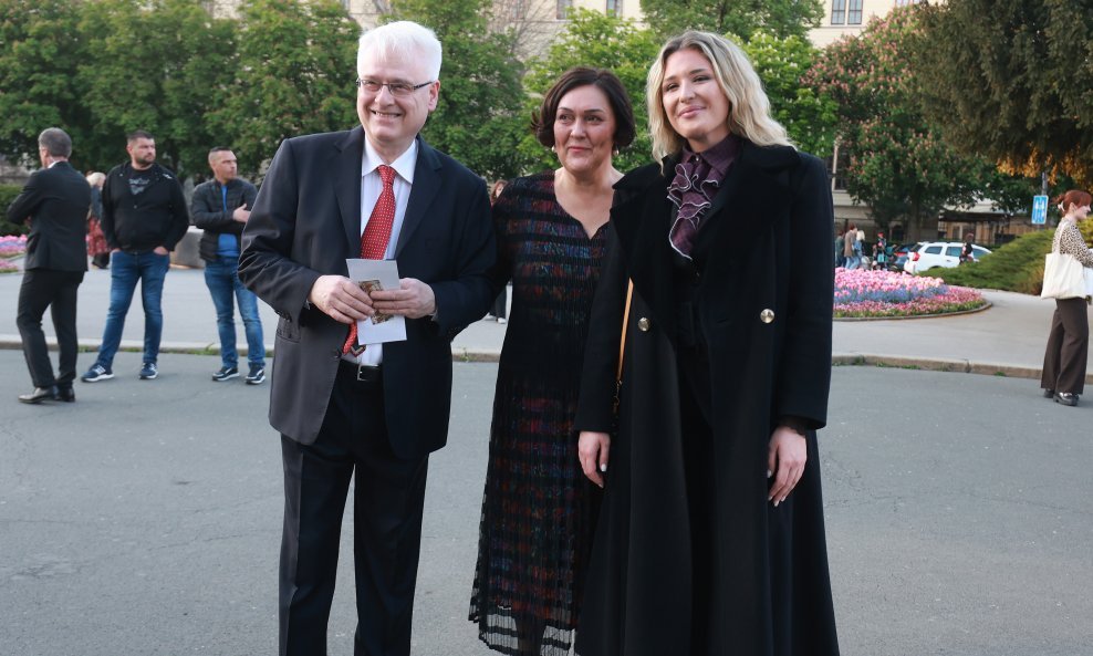 Ivo, Tatjana i Lana Josipović
