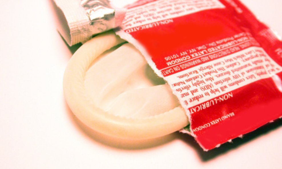 kondom prezervativ