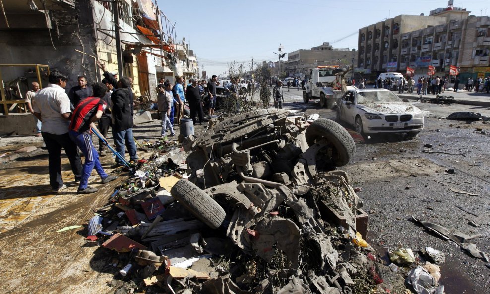 I na samu godišnjicu rata u Bagdadu je autobomba ubila desetke ljudi