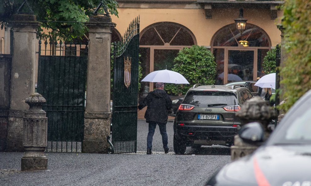 Talijani se opraštaju od Sivlija Berlusconija