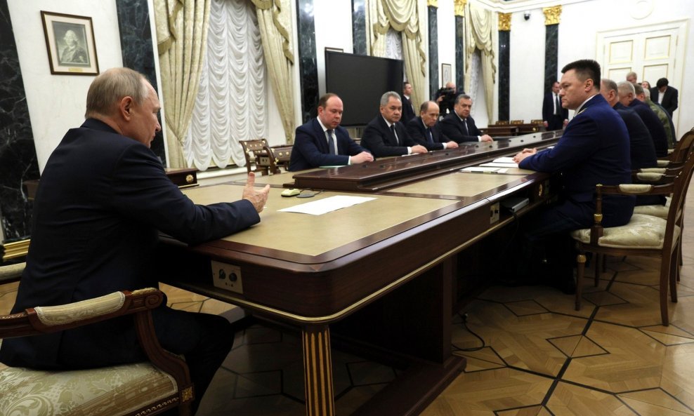 Sastanak Putina sa ruskim sigurnosinim službama nakon Wagnerove pobune