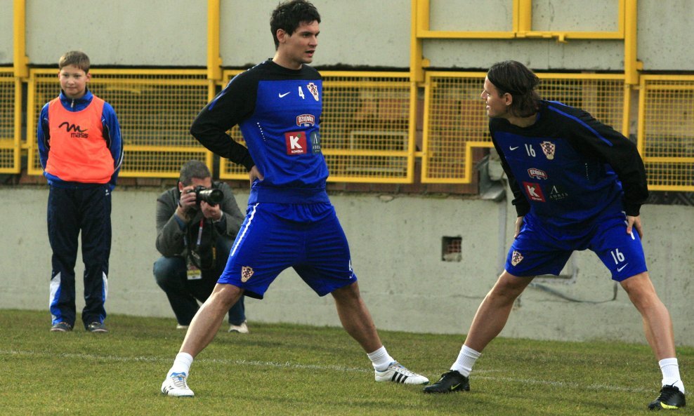 Trening hrvatske nogometne reprezentacije, Dejan Lovren i Tomislav Dujmović