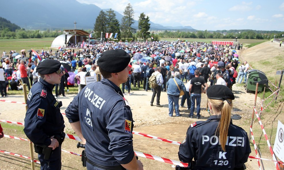 Komemoracija na Bleiburškom polju pod budnim okom austrijske policije