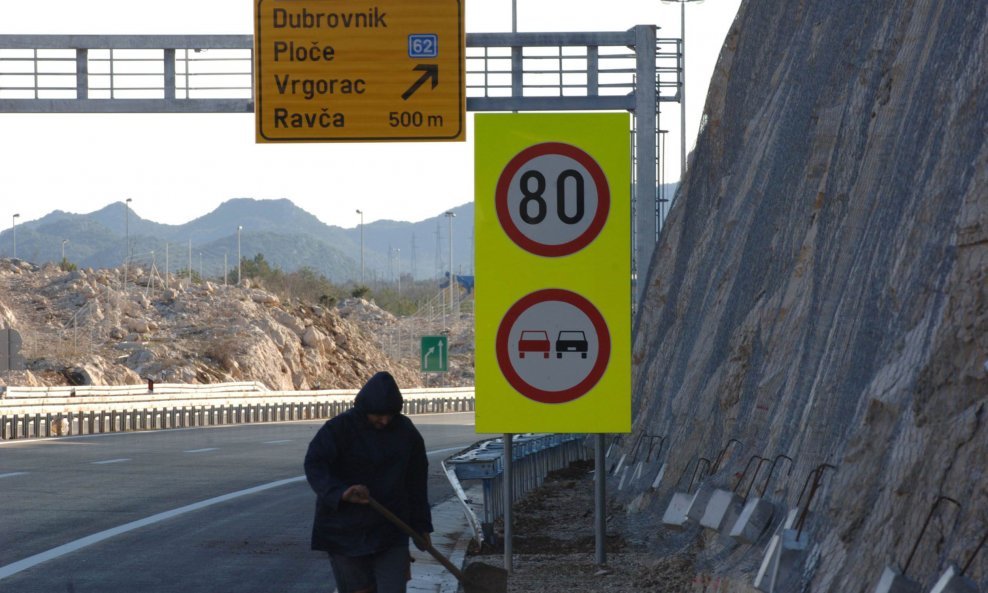 dalmatina autocesta a1 ravča