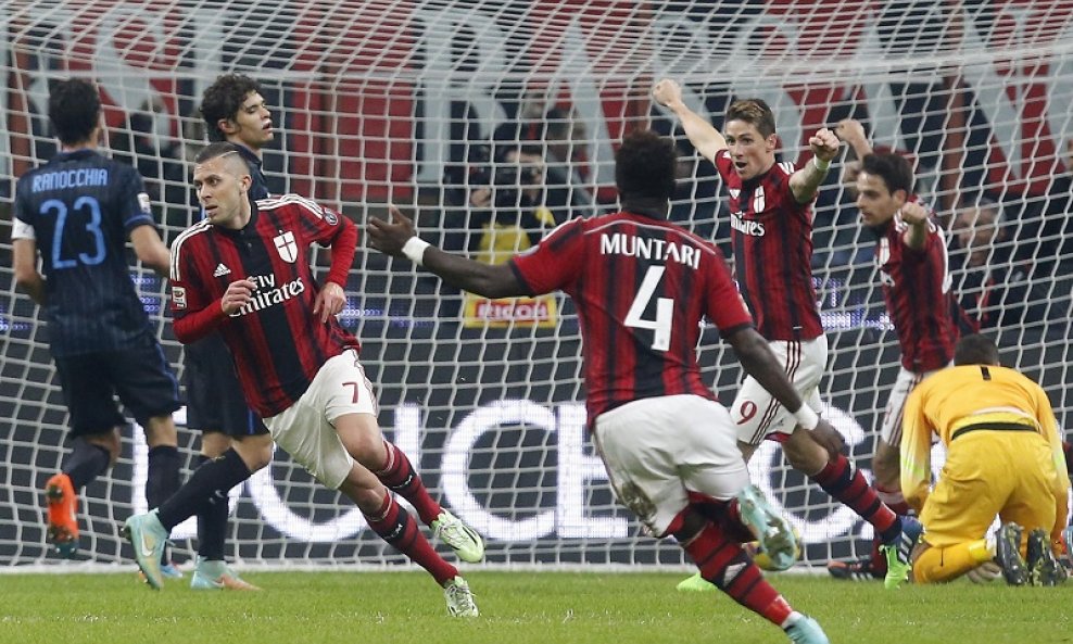 Menez zabija za Milan