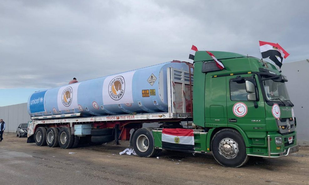 Prvi kamioni s gorivom ušli u Pojas Gaze