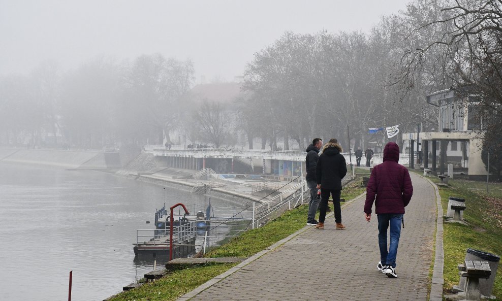 Onečišćenje zraka u Slavonskom Brodu, ilustrativna fotografija