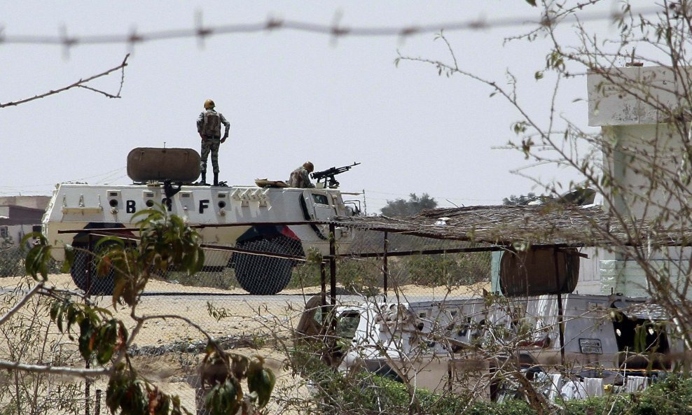 Egipatski vojnici na granici na Sinaju
