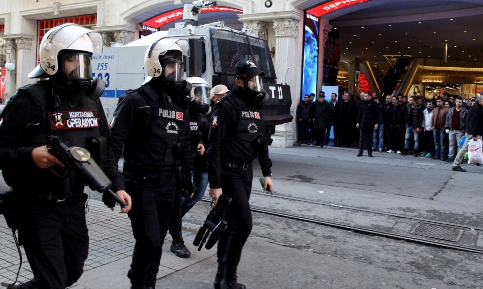 Turska policija privela četiri Iračana zbog planiranja napada na veleposlanstvo SAD-a