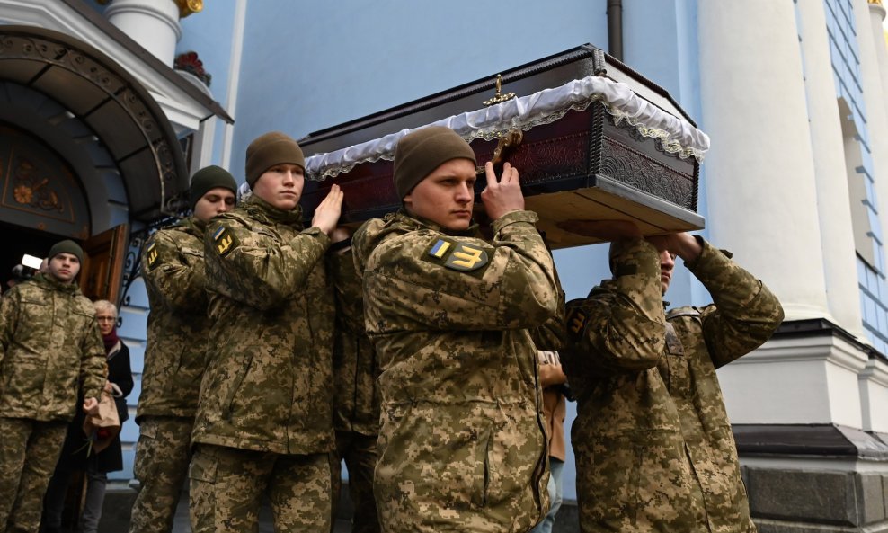 Pogreb Diane Savite Wagner, njemačke liječnice koja je na frontu pomagala ukrajinskim vojnicima