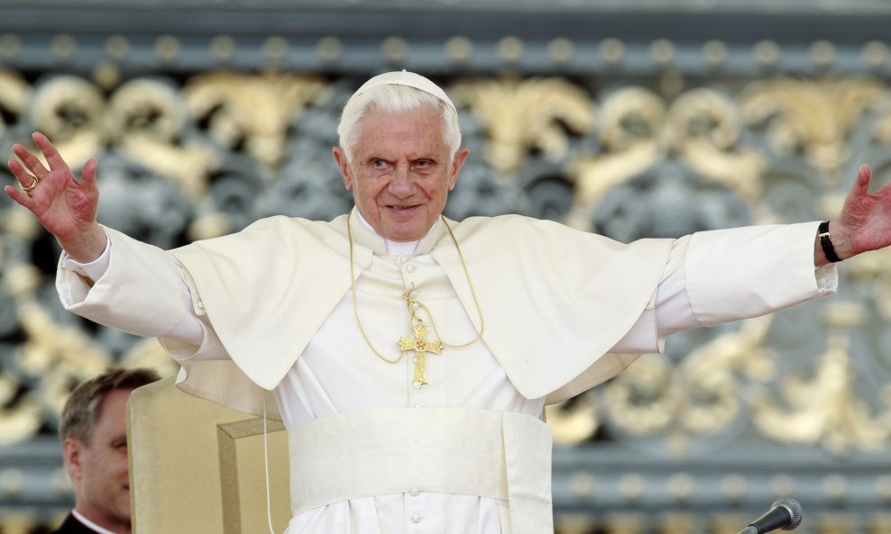 Papa Benedikt XVI (11)