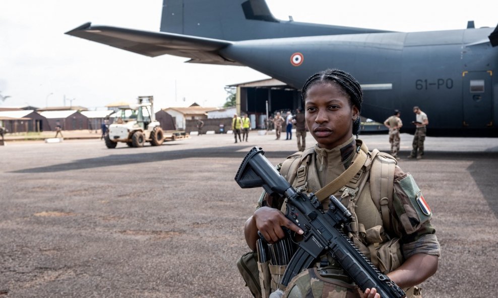 Aerodrom u Banguiju / Odlazak francuskih vojnika 2022.